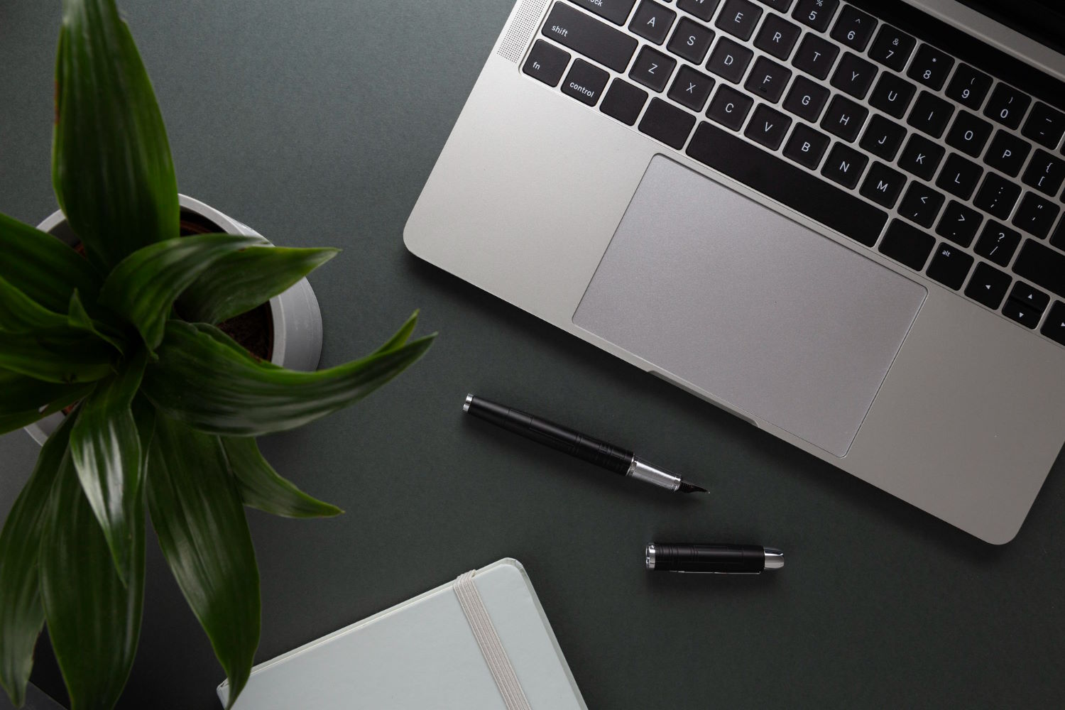 Biznesmeni i kobiety sukcesu mają wysokie wymagania wobec sprzętu, na jakim pracują