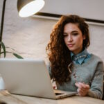 W dobie dynamicznego rozwoju technologii, mobilność i niezawodność urządzeń stały się kluczowymi czynnikami, decydującymi o sukcesie zawodowym i komforcie życia każdego z nas